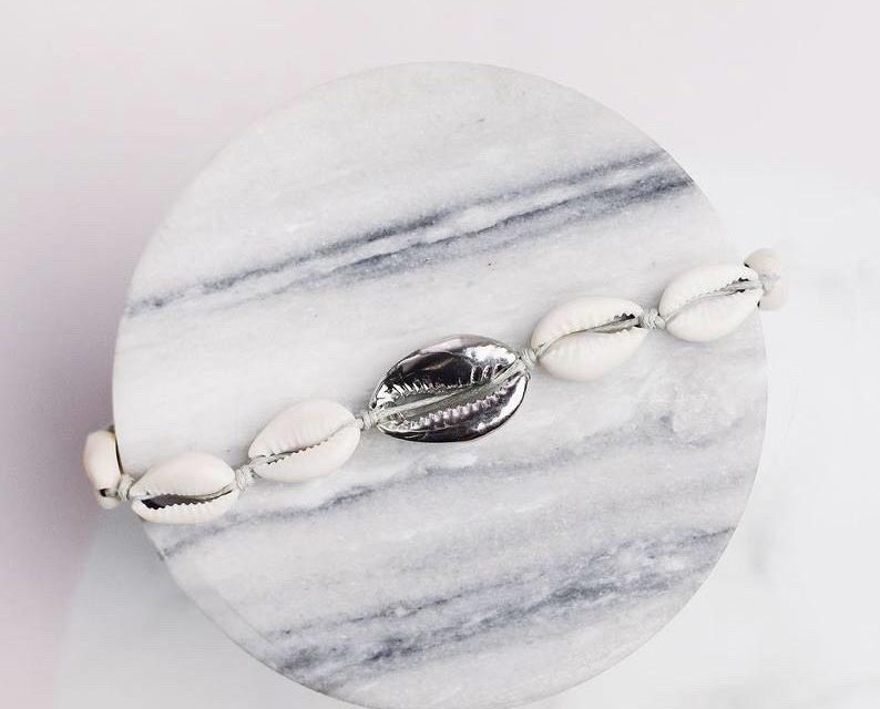White x Silver Shell karkötő