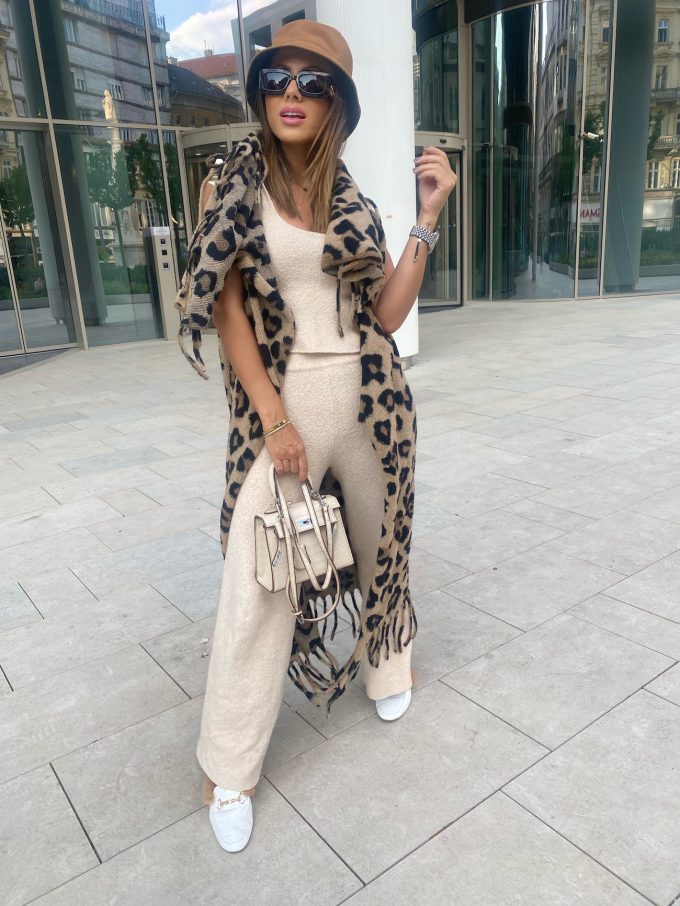 leopardmelleny01